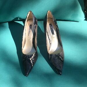 Nine West vintage faux snakeskin pointed stiletto pumps 7  NWOB